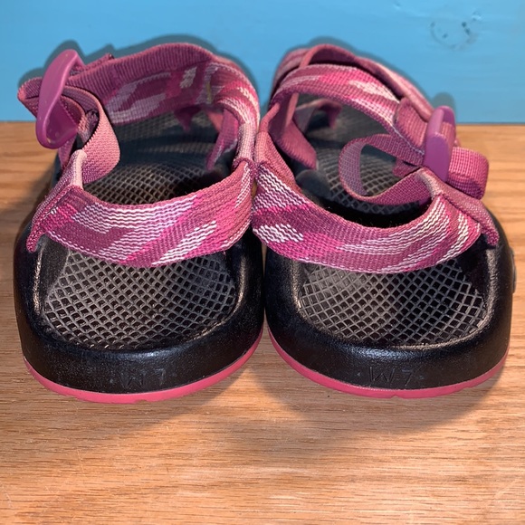 EUC Chaco women’s sandals size 7 - Picture 3 of 5